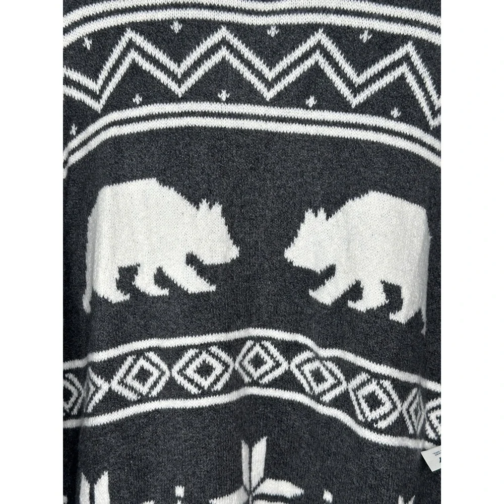 NEW Old Navy SoSoft Sweater Large Gray Polar Bear Fair Isle Crew Neck Winter